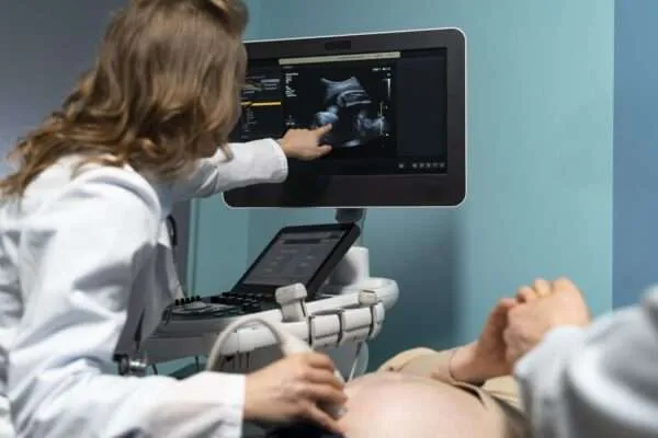 Early Pregnancy Scan (6 to 11 weeks)